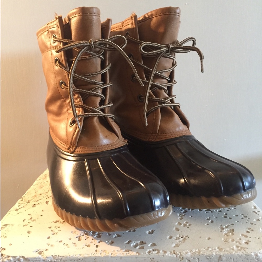 LOWEST PRICE 🎉Women’s duck boots